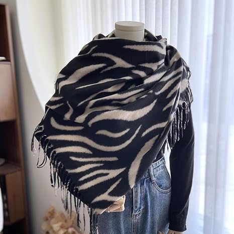 Women's Cozy Winter Scarf