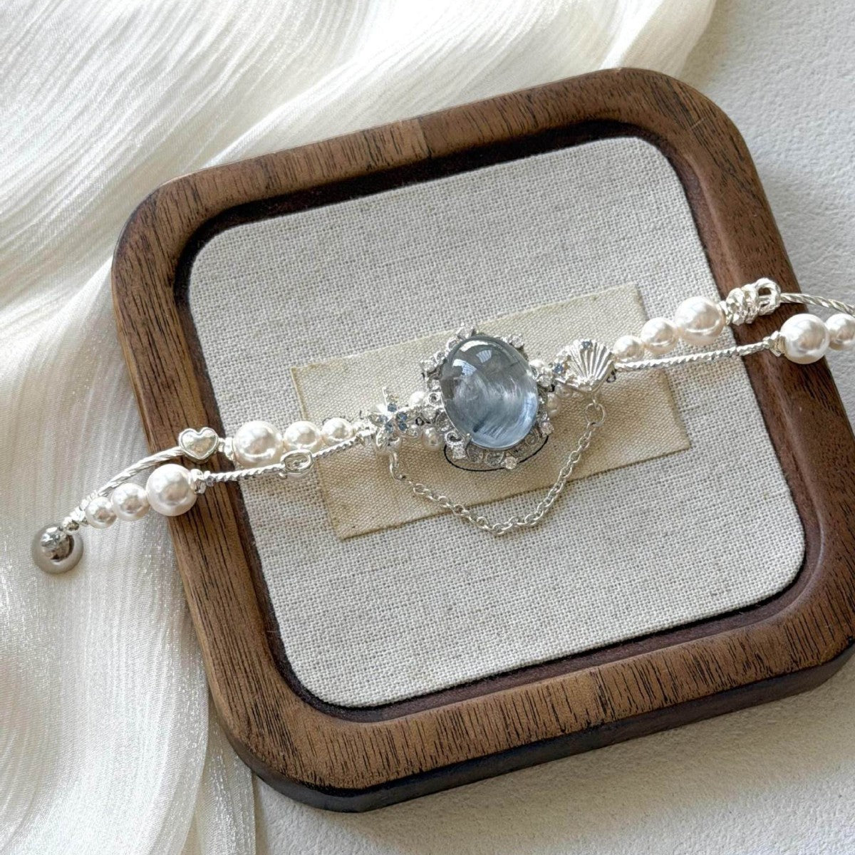 French Double-Layer Pearl Magnetic Bracelet