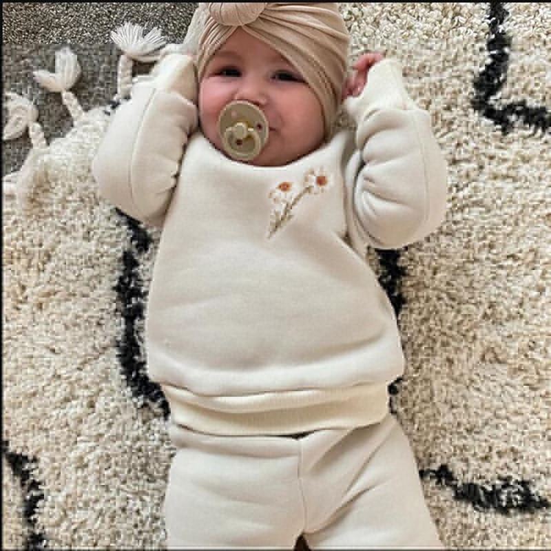 2-Piece Winter Baby Embroidered Fleece Clothes Set